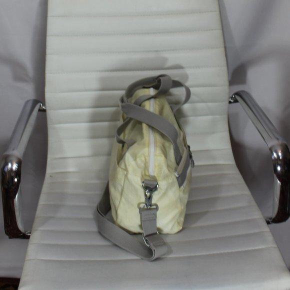 Kipling Cade  yellow versatile Kipling Cade  tote shoulder bag 15"x 10" x 5" - Picture 5 of 12